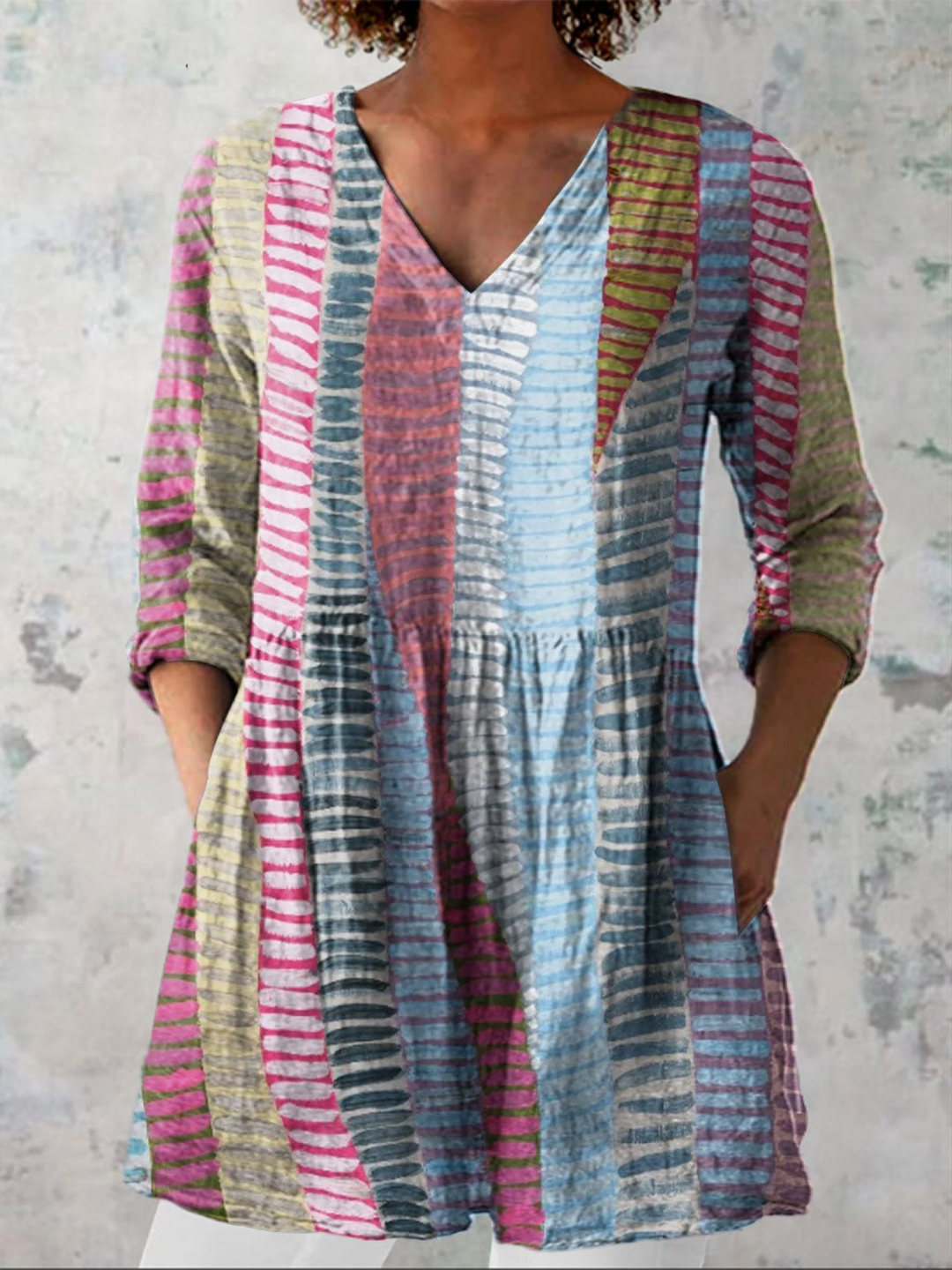 ANAIS | ELEGANT TUNIC WITH V-NECK