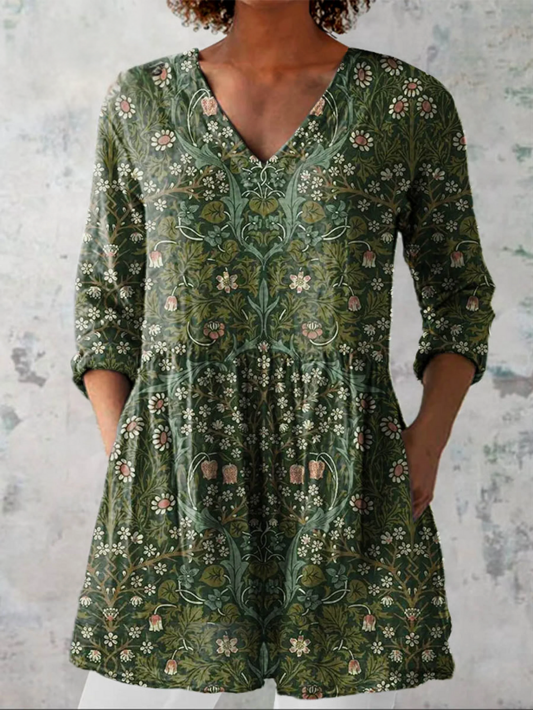 JULIE | ELEGANT TUNIC WITH V-NECK