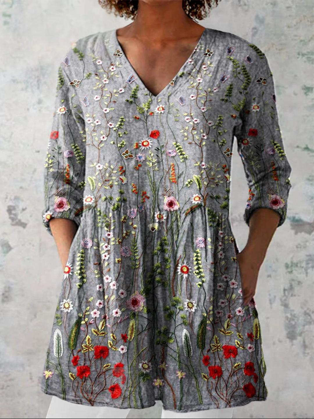 AMELIE | ELEGANT TUNIC WITH V-NECK