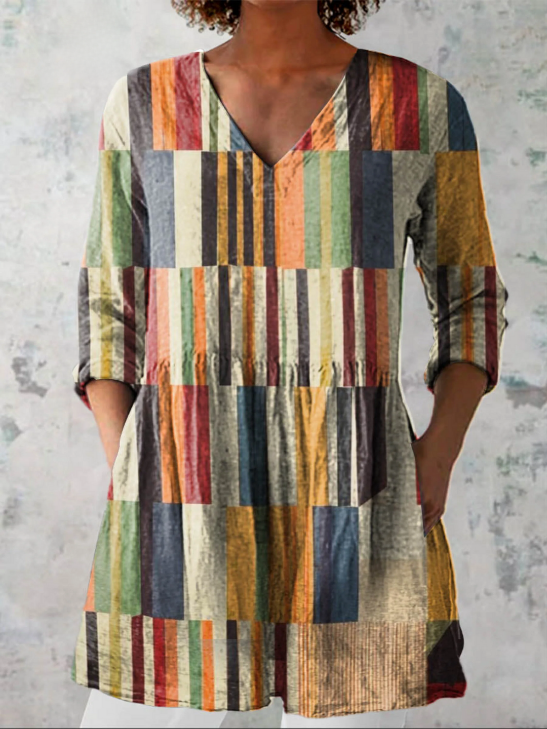 CHLOE | ELEGANT TUNIC WITH V-NECK
