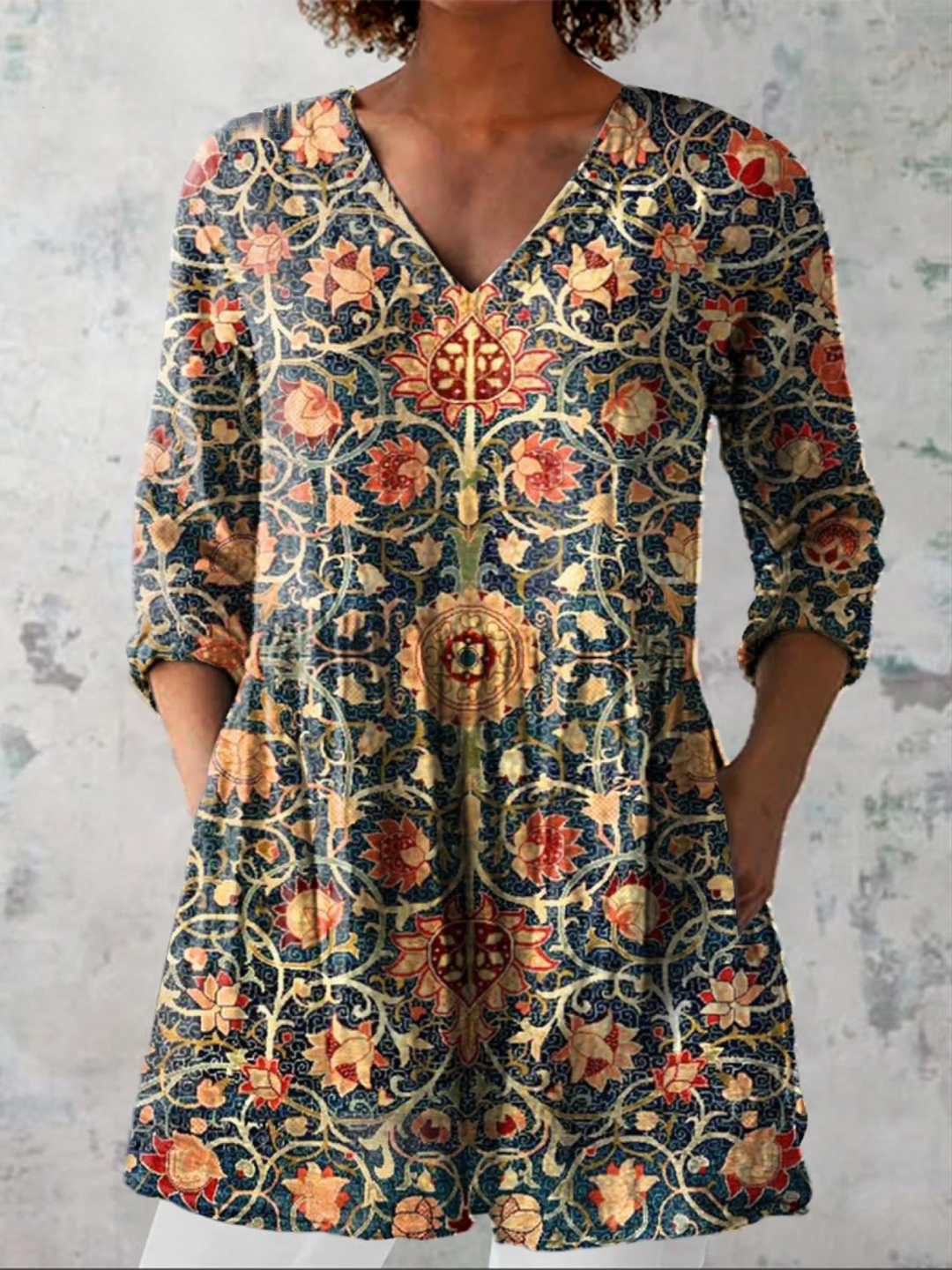 CELINE | ELEGANT TUNIC WITH V-NECK