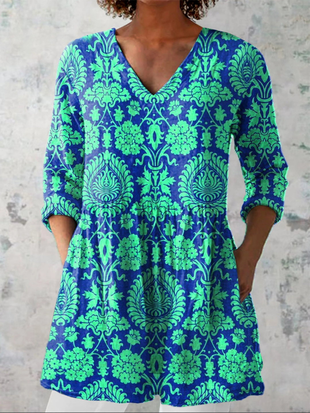 INES | ELEGANT TUNIC WITH V-NECK