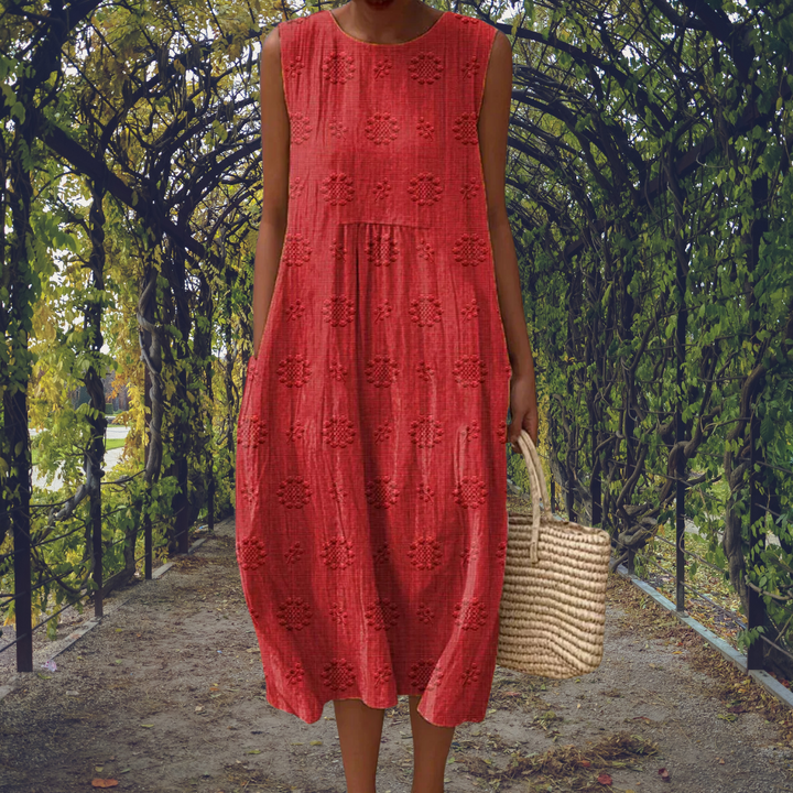 MAYA | ELEGANT SLEEVELESS DRESS WITH POCKETS