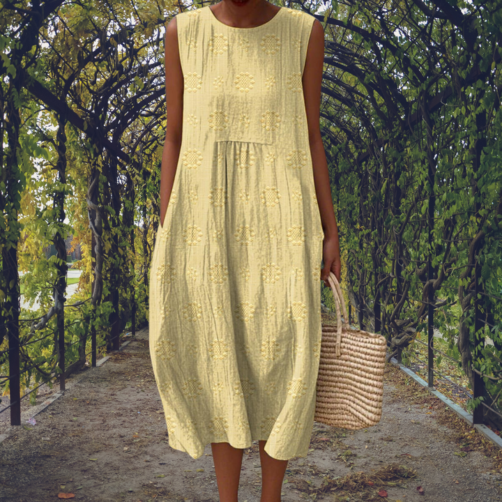 MAYA | ELEGANT SLEEVELESS DRESS WITH POCKETS