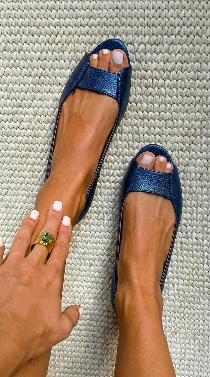 ADELINA | CHIC COMFORT GOLDEN SANDALS
