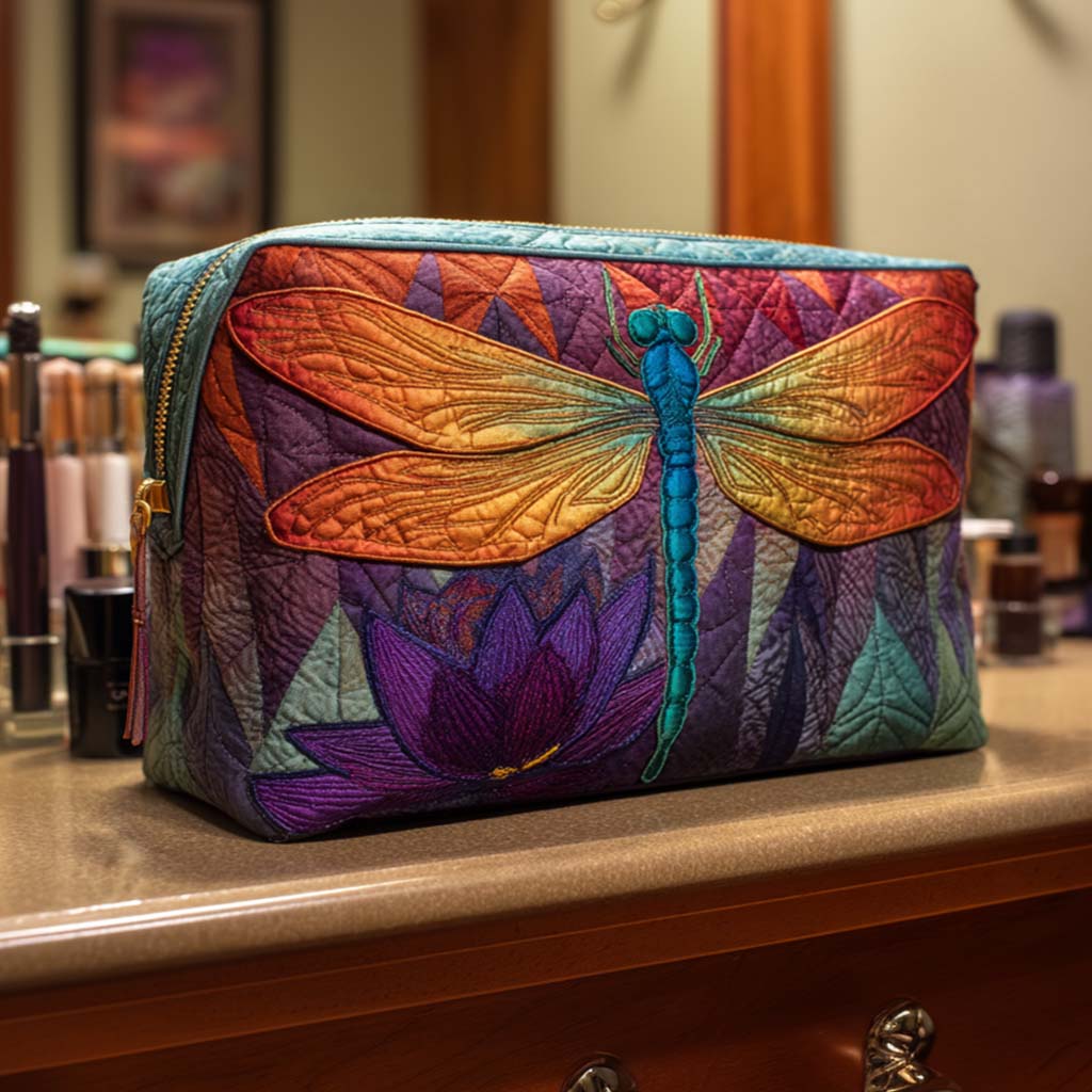 SPARKLING STREAM | QUILTED MAKE-UP BAG