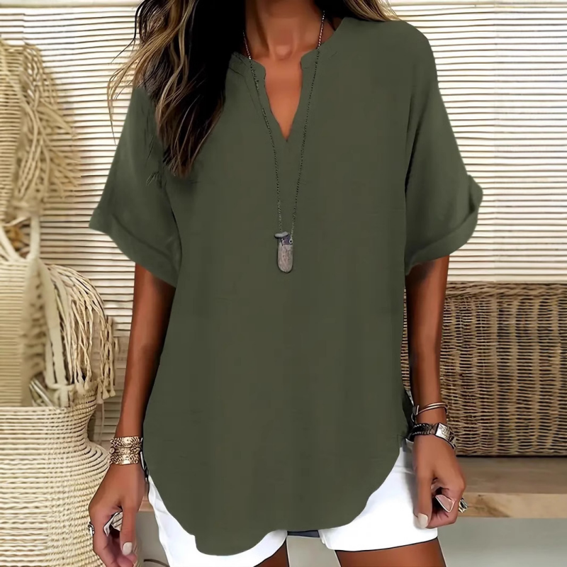 DANIELA | LIGHTWEIGHT TOP WITH V-NECK